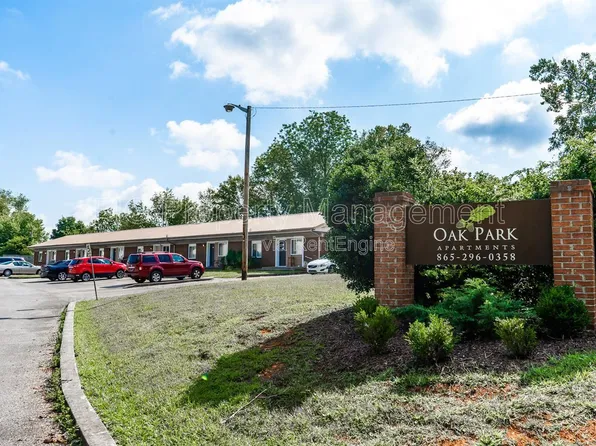 153 Louella Dr, Maryville, TN 37803