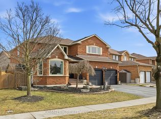 119 Robert Adams Dr, Clarington, ON L1E 2C4