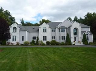 12 Crosswoods Path, Walpole, MA 02081