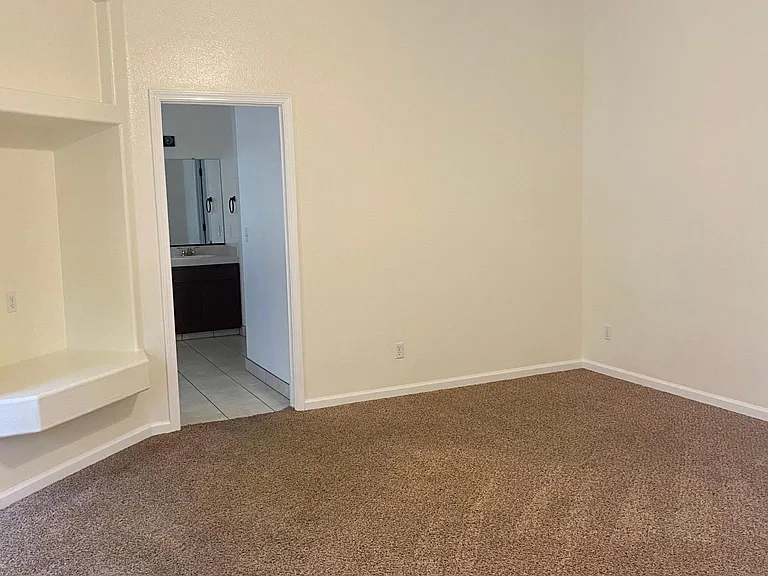 2276 E Brandywine Ln — Photo 15