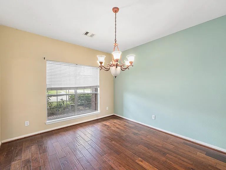 10003 Lynette Falls Dr — Photo 11