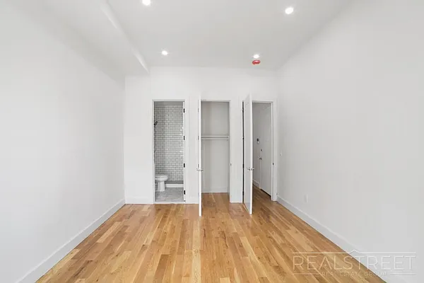 Rented by Real Street Inc | media 24