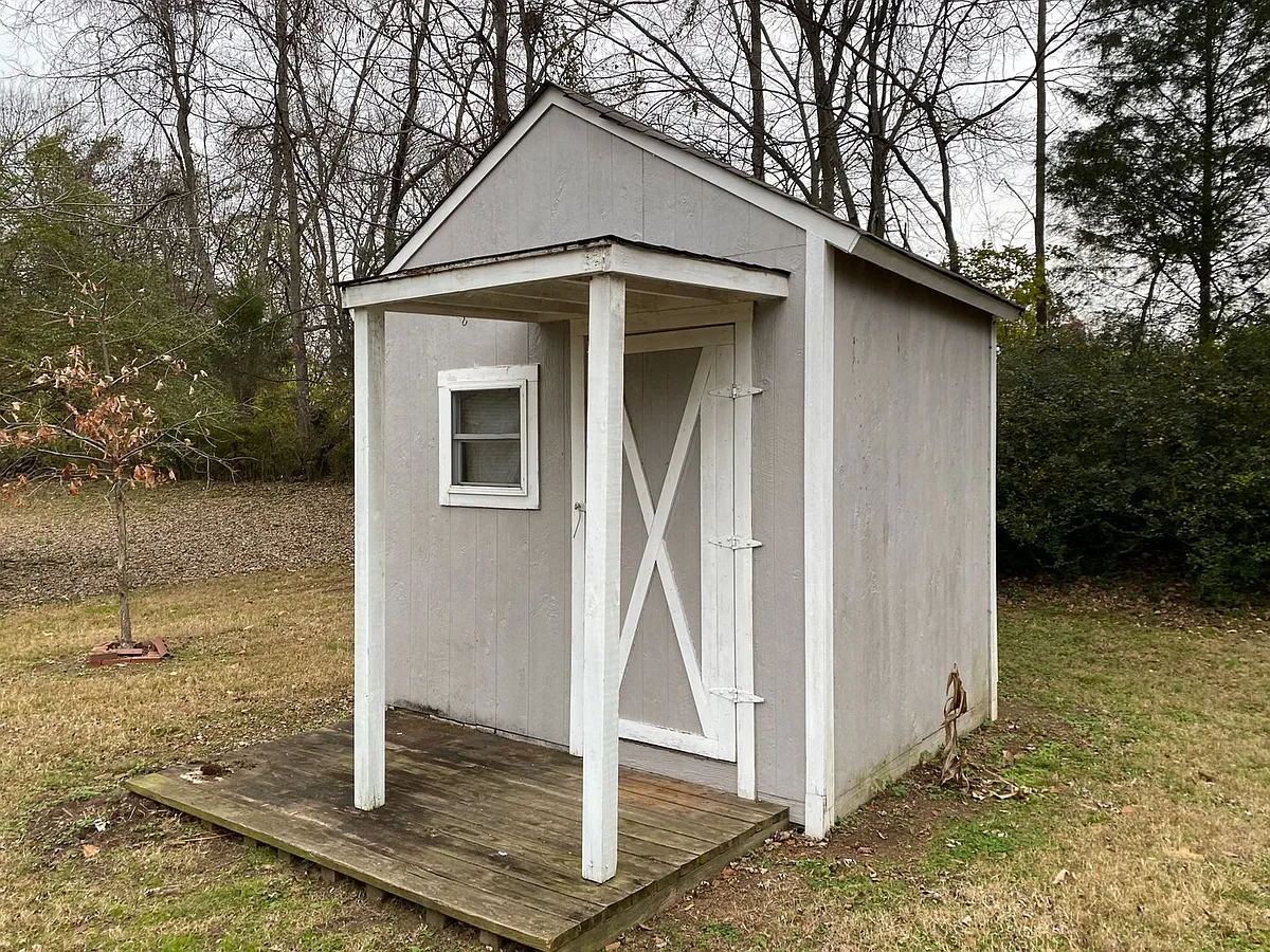 Building Photo - 151 Edgewood Dr
