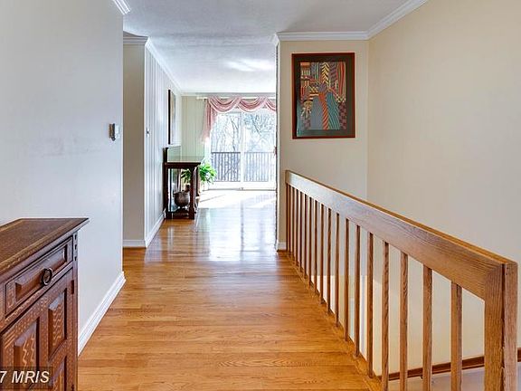 3rd image of 6953 Duncraig Ct