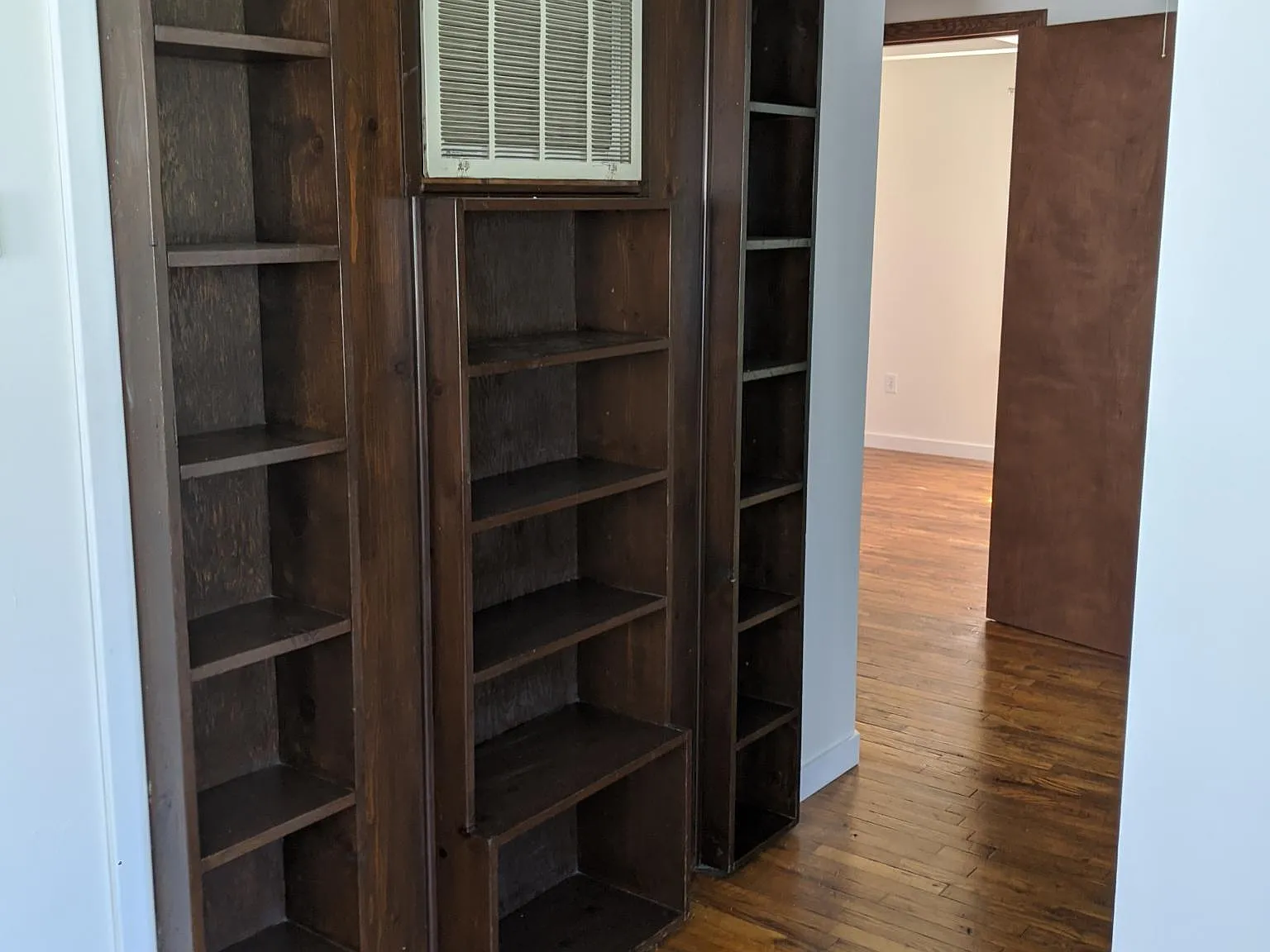 3 bed, 848 sqft, $1,450 — Photo 3