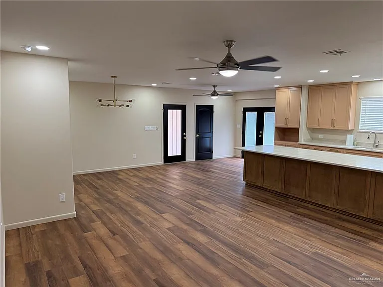 1101 Kerria Ave — Photo 6