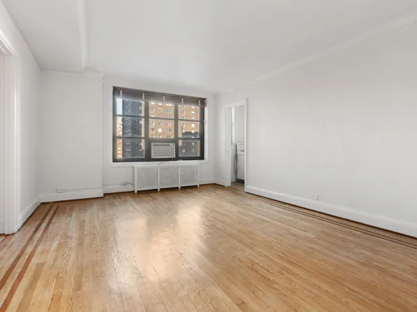 235 East 22nd Street image 6 of 19