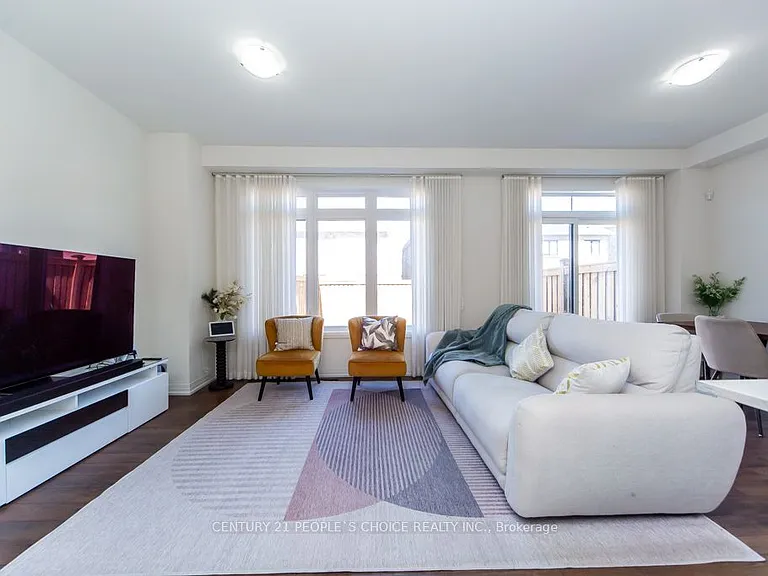 162 Ogston Cres — Photo 12