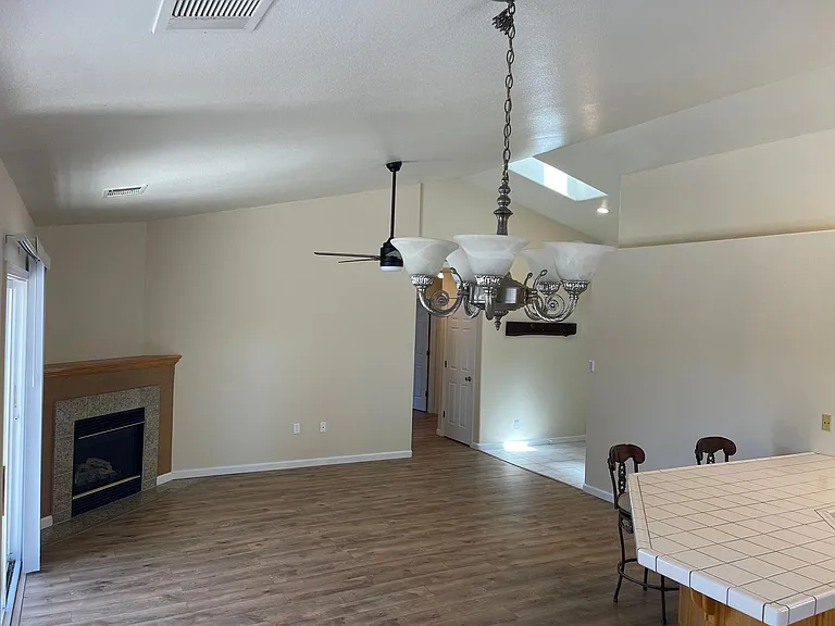 143 Goldenwest Ct — Photo 9