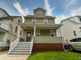 28 Prospect Pl, Kearny, NJ 07032