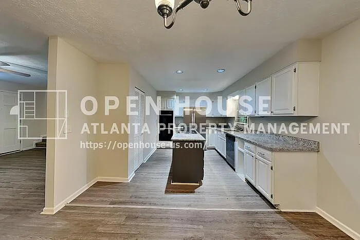 3978 Catalina Dr — Photo 8