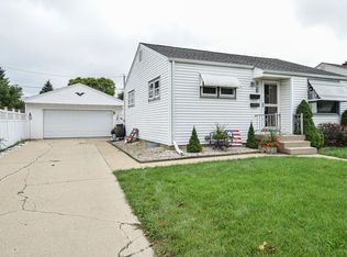 4726 S 7th St, Milwaukee, WI 53221