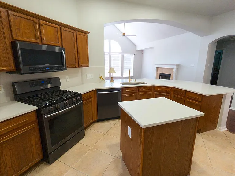 17111 Driver Ct — Photo 5