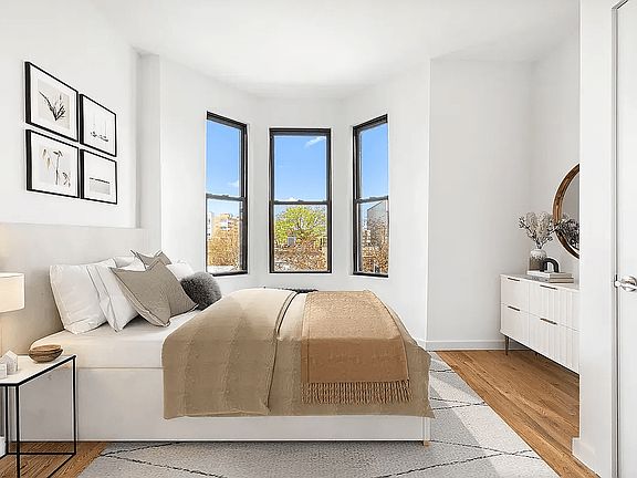 4th image of 238 8th St APT 3R