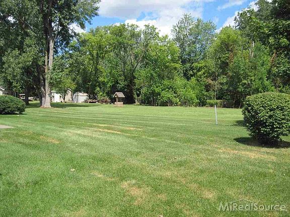 3rd image of 31872 Cristina Dr