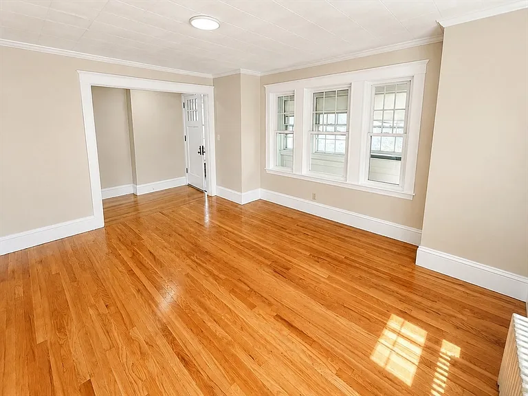 46-48 Cleveland St #1 — Photo 5