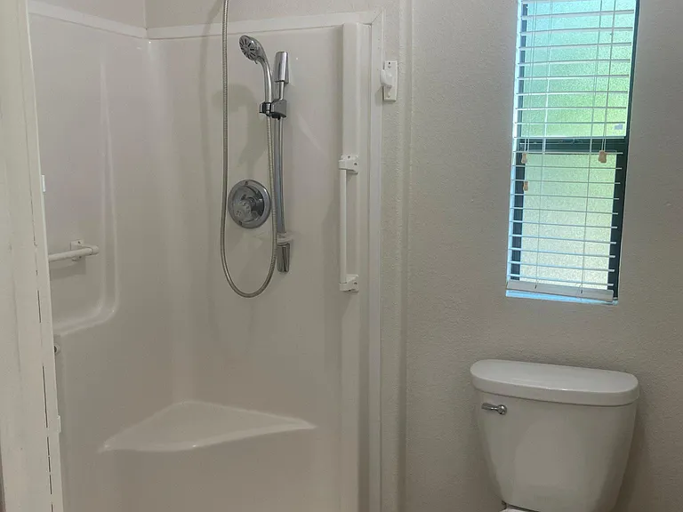 135 Edgehill Dr — Photo 10