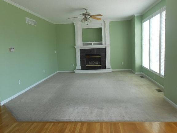 3rd image of 12915 W 137th Ct