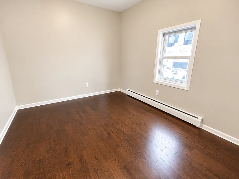 378 S 12th St #1 — Photo 7