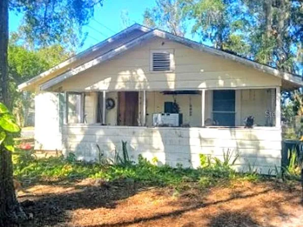 1303 Stowe Ave, Mount Dora, FL 32757