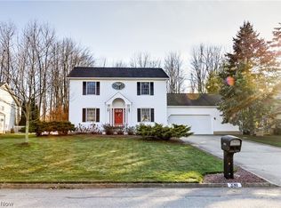 338 Deer Creek Trl, Cortland, OH