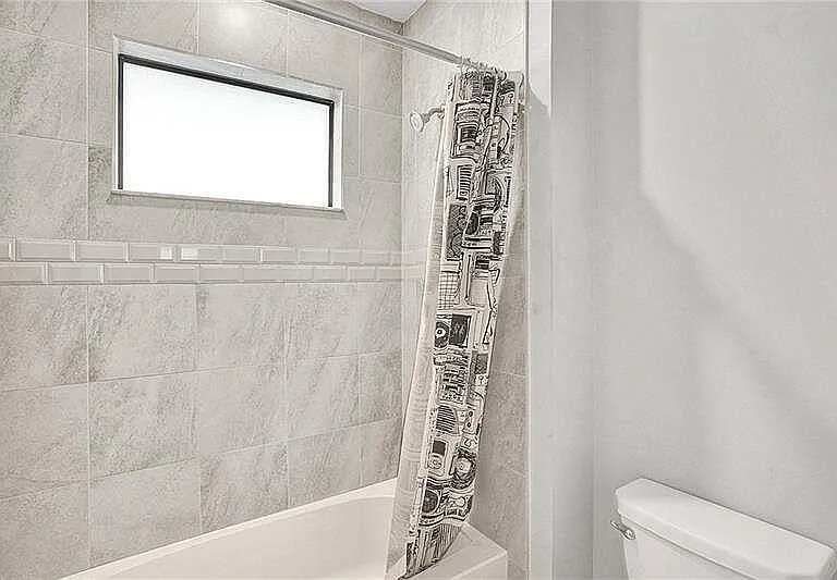 11720 Waterway Cir — Photo 49