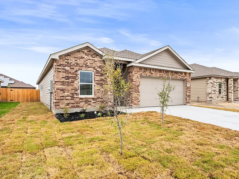 7906 Wonder Woman Dr — Photo 2
