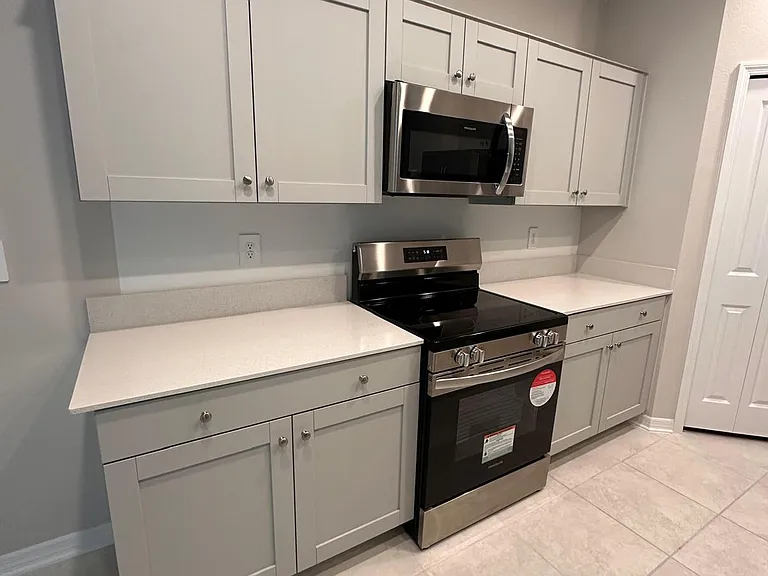 605 Sand Pine Ln — Photo 4