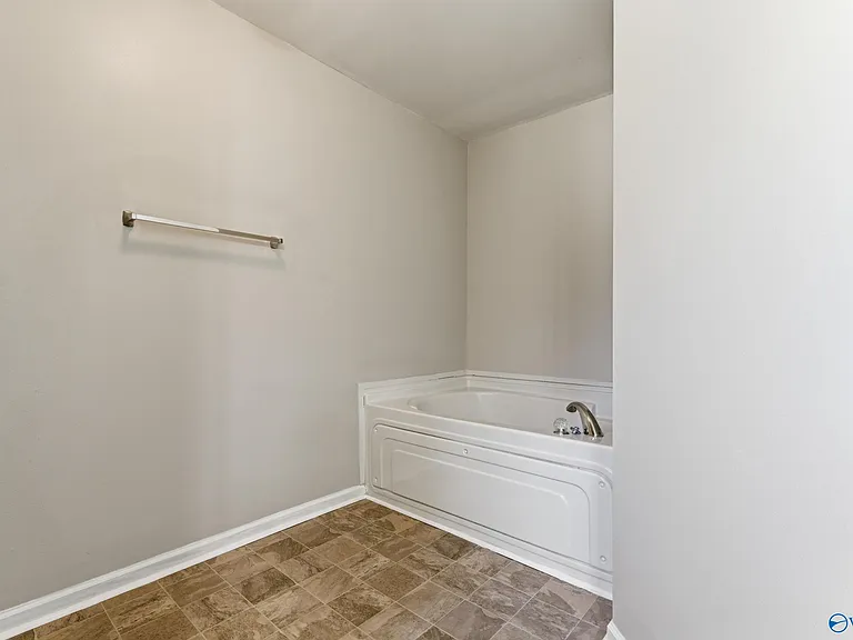 226 Shadow Ct SW — Photo 15