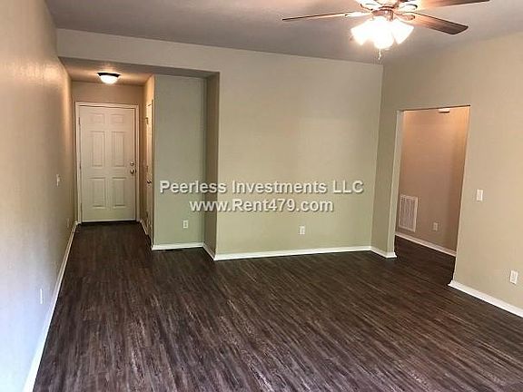 3rd image of 14 Wyncombe Ln
