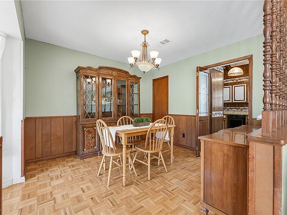 5th image of 1107 Merry Oaks Dr