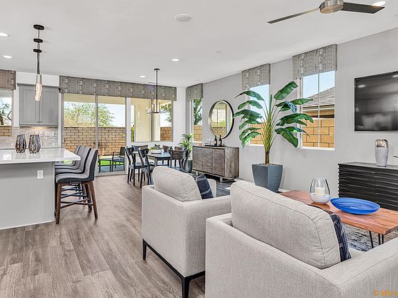 3rd image of 66395 Lantana Ln