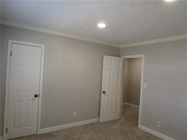 1235 Riverside Dr #F6 — Photo 20