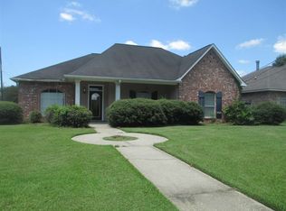 37466 S Park Ave, Prairieville, LA 70769