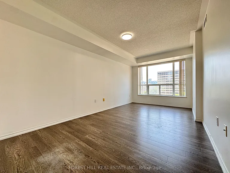 889 Bay St #810 — Photo 9