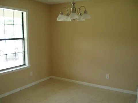2nd image of 11 Kristen Ln