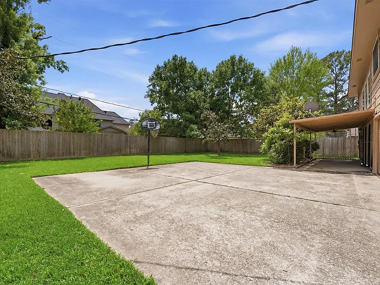 8115 Theisswood Rd — Photo 30