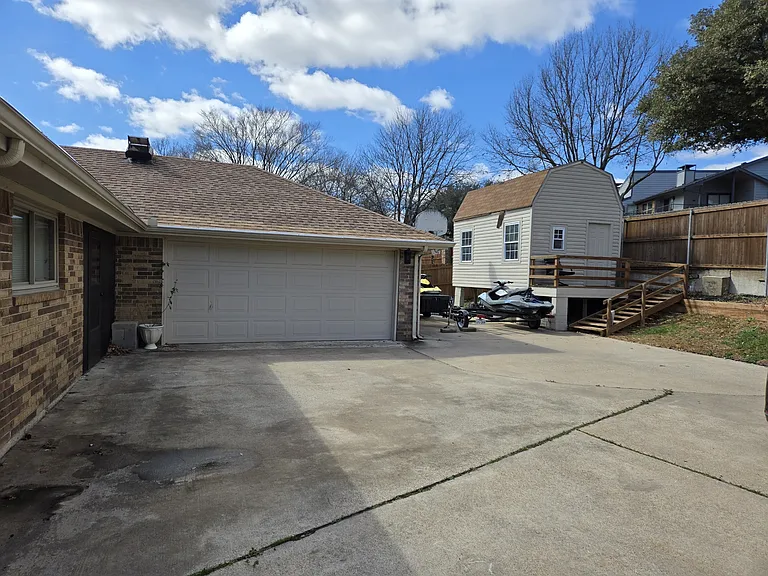 5509 Edgewater Cir — Photo 13