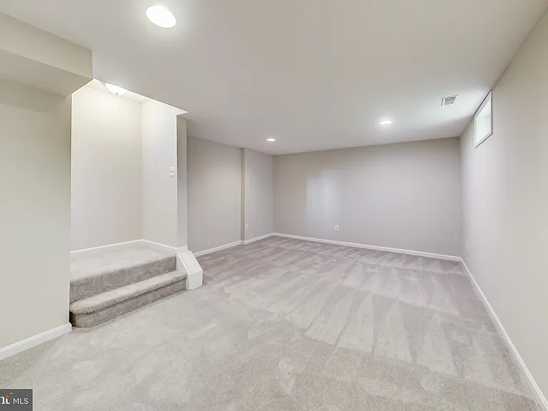 43537 Clivedon Ct — Photo 32