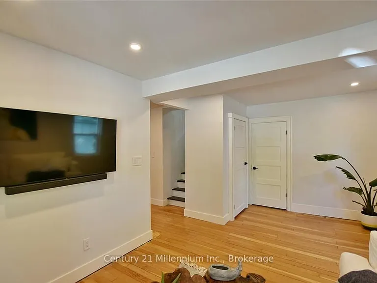 85 Glenwood Dr — Photo 27
