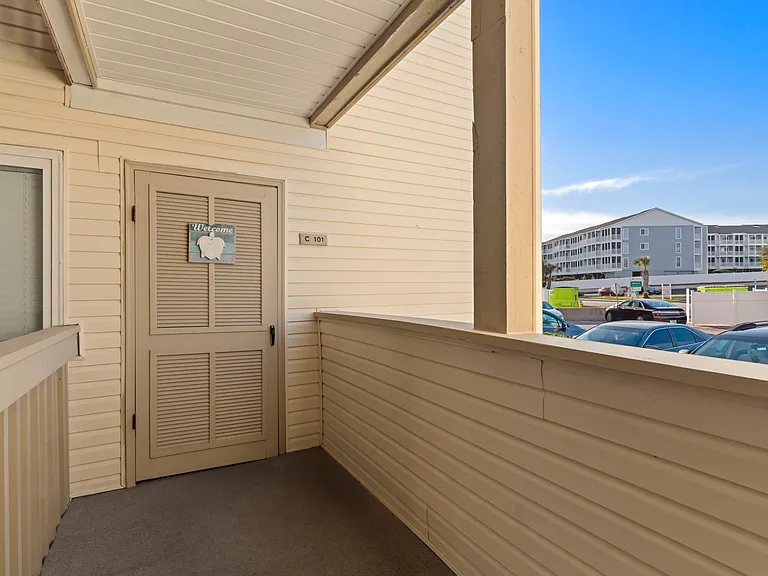 9620 Shore Dr #101 — Photo 24