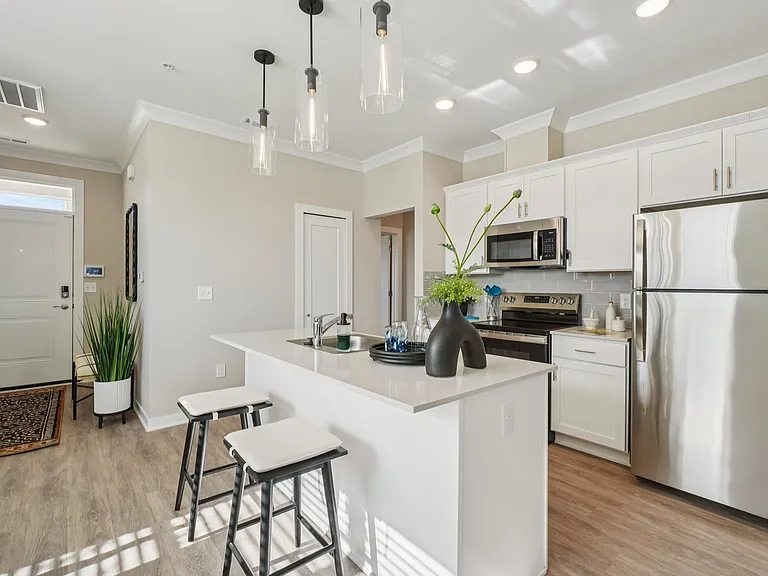 Filmore Place Apartments — Photo 11