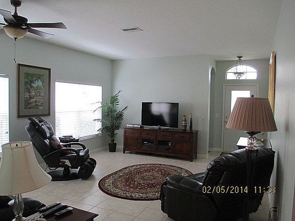 Living/dining room