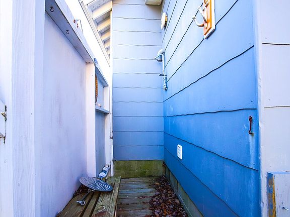 5th image of 6175 Ocean Blvd