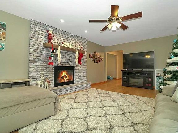 3rd image of 24 Cherokee Ave