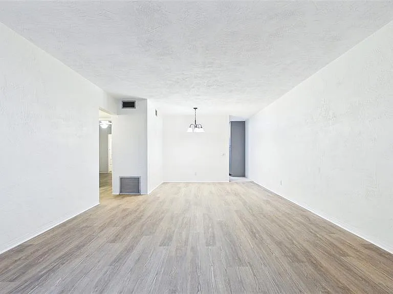 2454 Australia Way E #32 — Photo 15