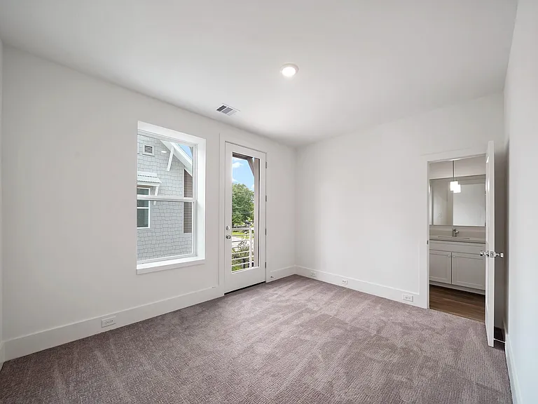 7504 Carver Rd #D — Photo 17