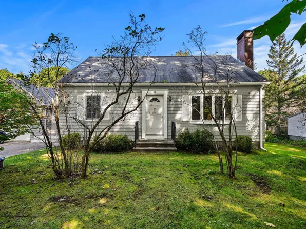 67 Walnut Avenue, North Hampton, NH 03862