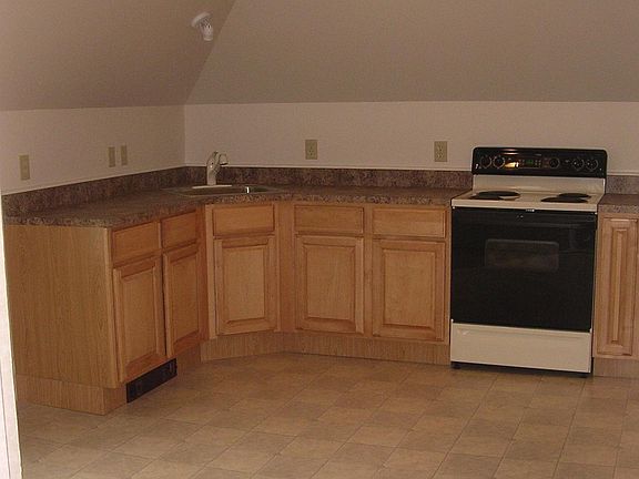 Eat-in Kitchen