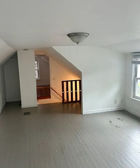 511 NE Lawrence Ave — Photo 16